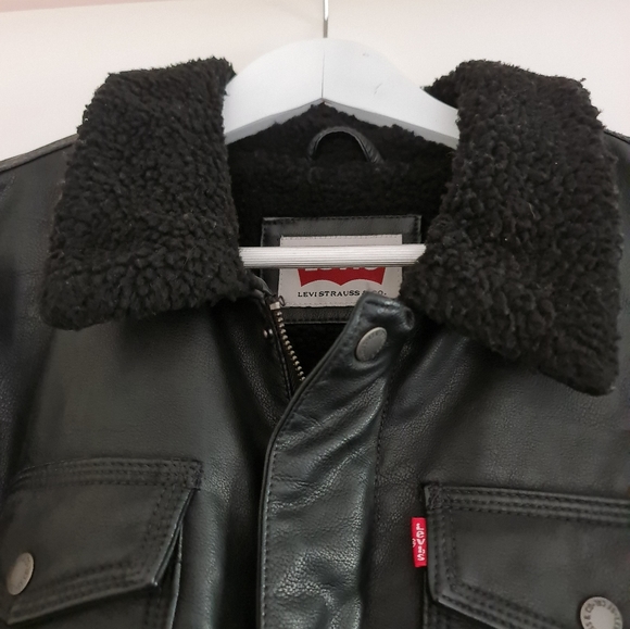 Levi's Men's Leather Jacket - Picture 2 of 7